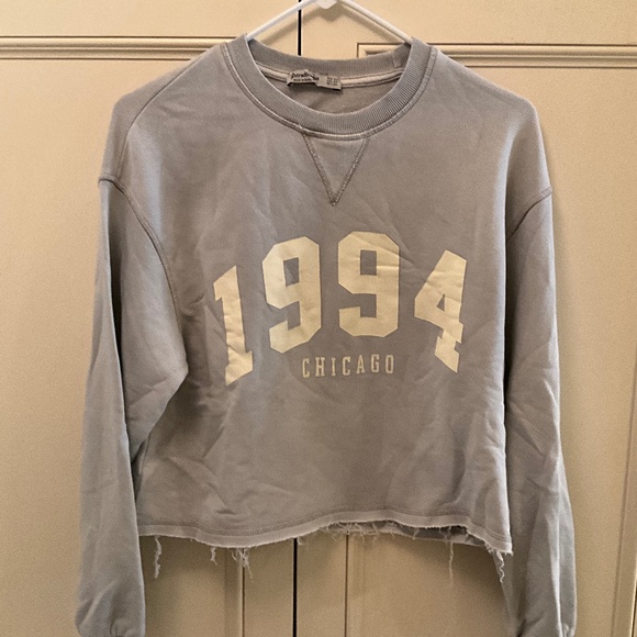 1994 Chicago Cropped Light Blue Sweatshirt - Picture 1 of 1